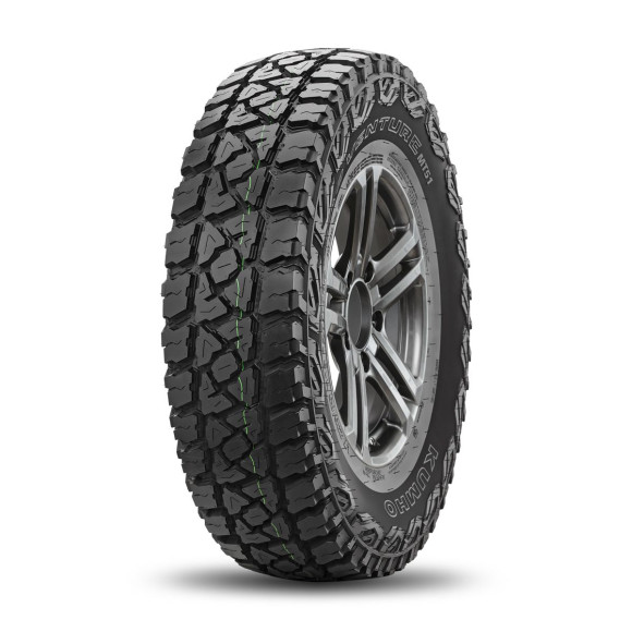 Шины Kumho  235/75/15  Q 110/107 MT-51   старше 3-х лет VIETNAM